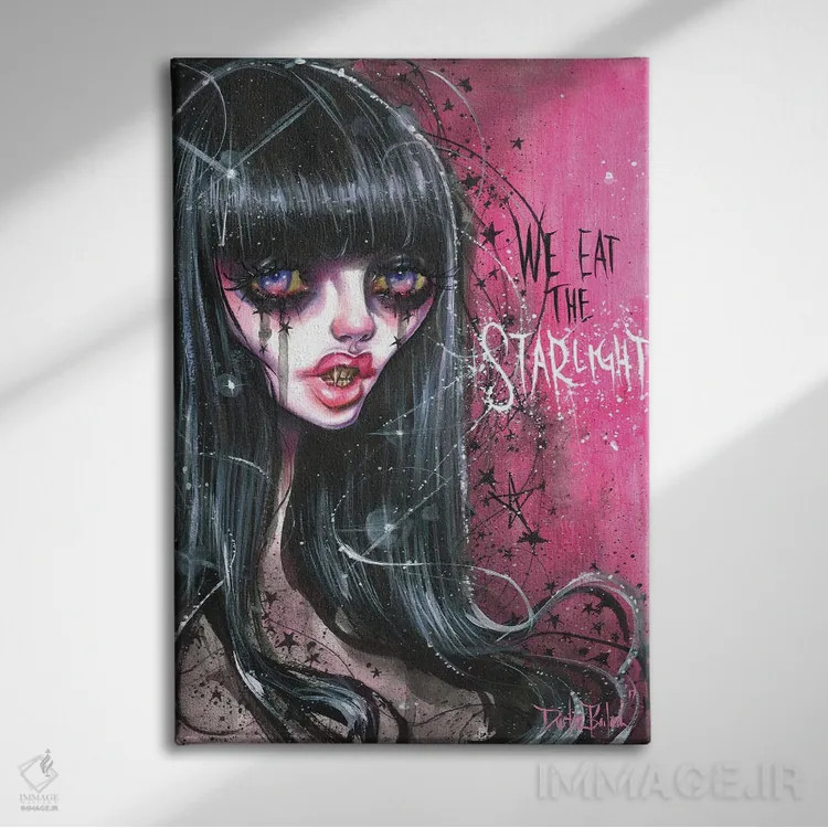 تابلو دکوراتیو ویکا استارلایت ومپایر اثر داستین بیلرد - نمای روبهرو روی دیوار