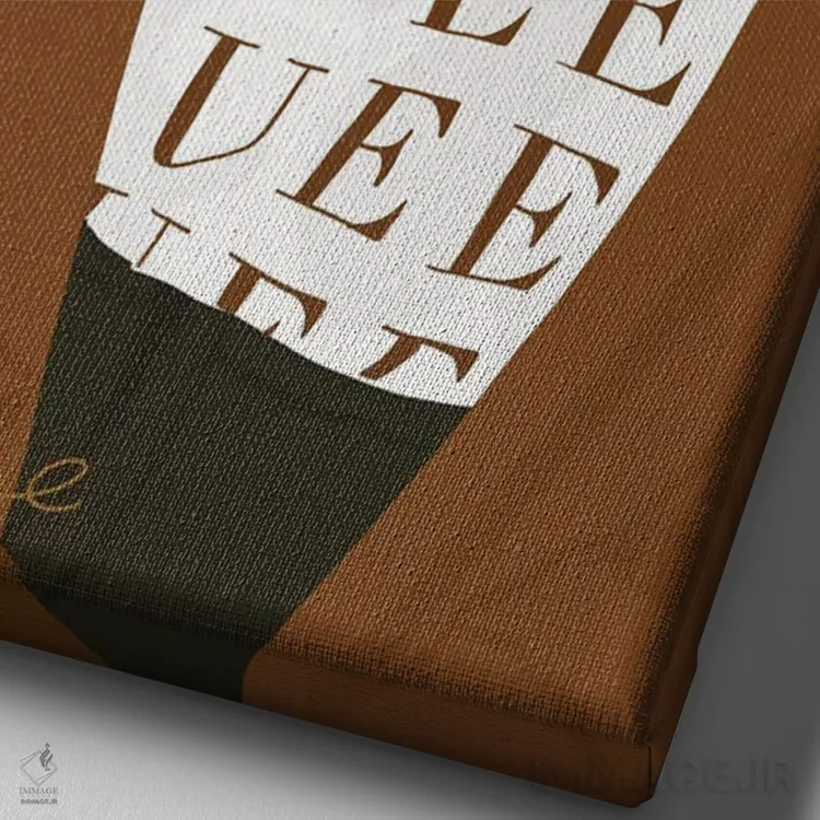 تابلو دکوراتیو ملکه اثر دستینی دارسل - نمای نزدیک بافت بوم