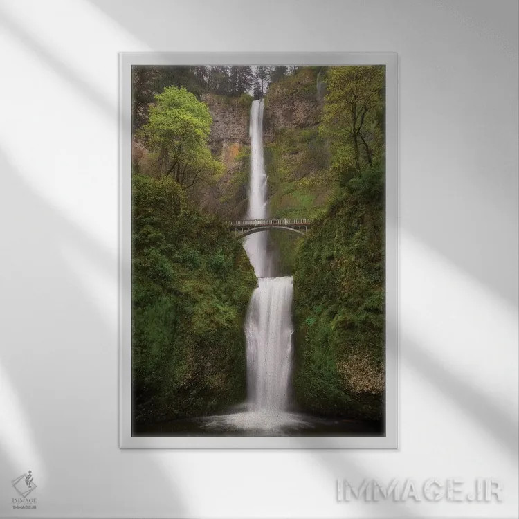 تابلو دکوراتیو آبشار ابدی اثر داتلیش - نمای قابدار سفید