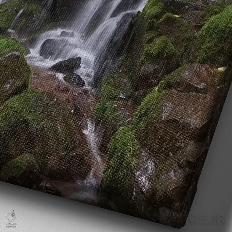 تابلو دکوراتیو آبشار مخفی اثر داتلیش - نمای نزدیک بافت بوم