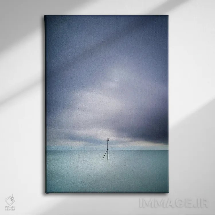 تابلو دکوراتیو ایستادگی جزر و مد اثر داتلیش - نمای روبهرو روی دیوار