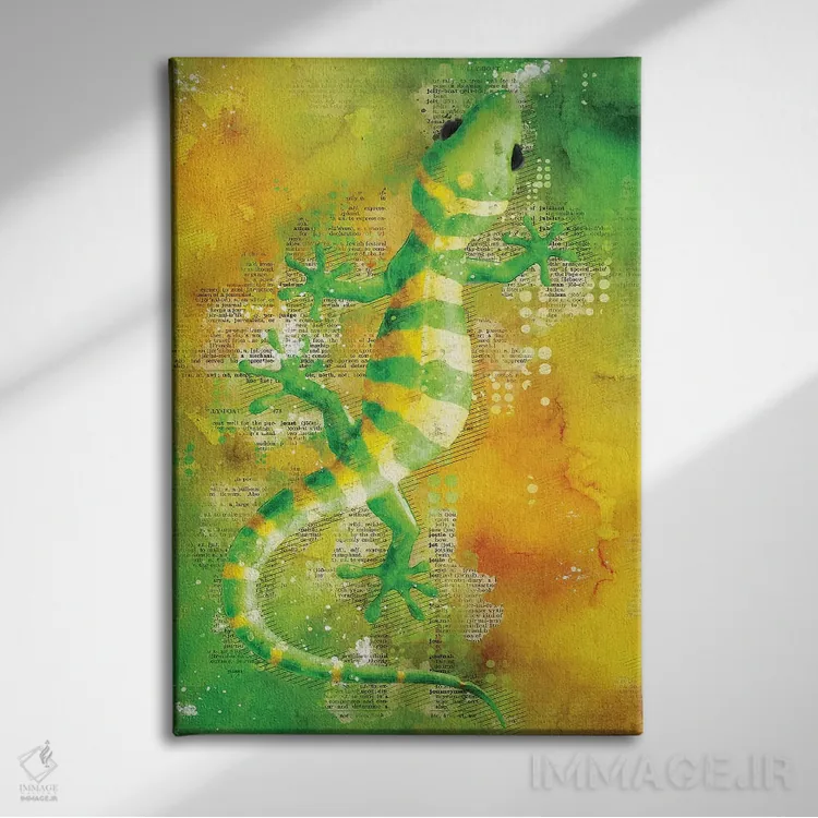 تابلو دکوراتیو مارمولک سبز اثر دورو آرت - نمای روبهرو روی دیوار