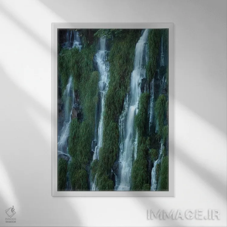 تابلو دکوراتیو آبشار ایگواسو، آرژانتین اثر دیوید وال - نمای قابدار سفید
