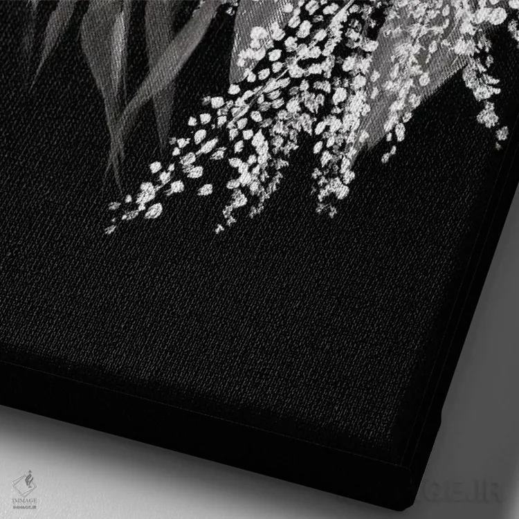 تابلو دکوراتیو طرح گل سیاه و سفید اثر داگوود پورتفولیو - نمای نزدیک بافت بوم
