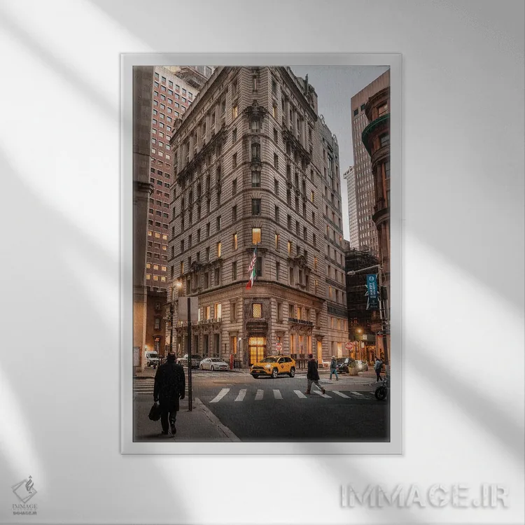 تابلو دکوراتیو ساعت ۵ عصر در منطقه مالی اثر دیلان واکر - نمای قابدار سفید