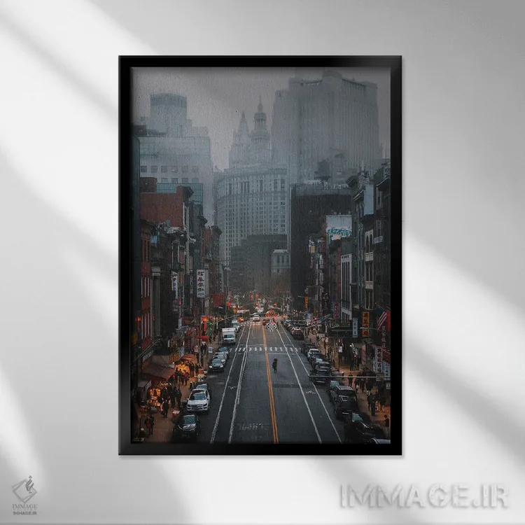 تابلو دکوراتیو روزهای دلگیر در چاینا تاون اثر دیلان واکر - نمای قابدار مشکی