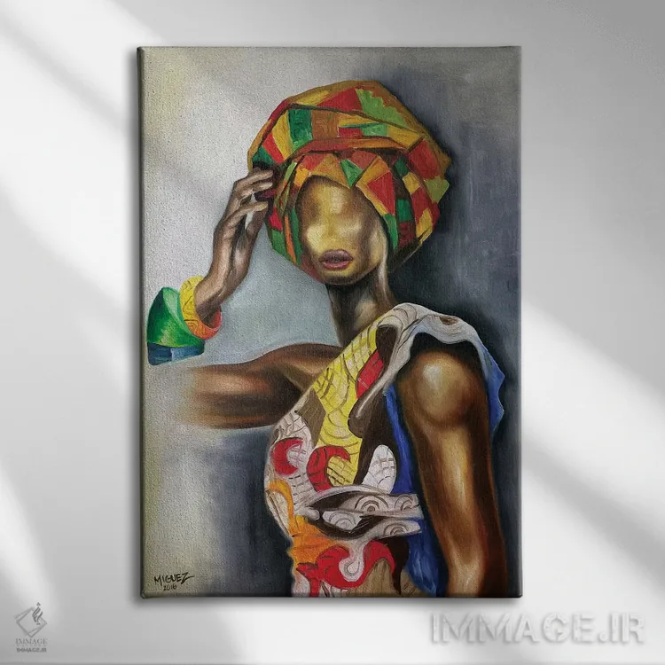 تابلو دکوراتیو زن آفریقایی-کوبایی اثر دیکسی میگز - نمای روبهرو روی دیوار