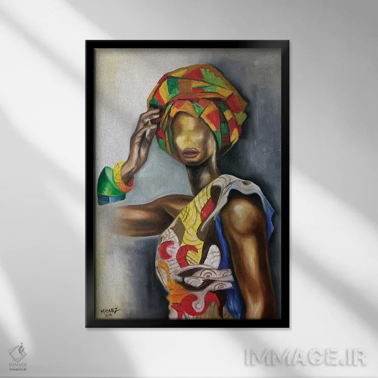 تابلو دکوراتیو زن آفریقایی-کوبایی اثر دیکسی میگز - نمای قابدار مشکی