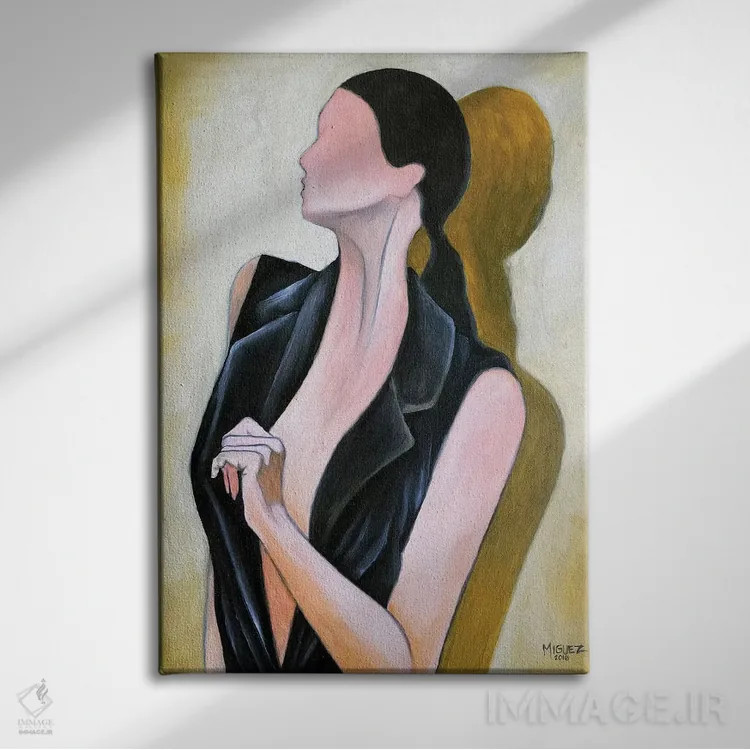 تابلو دکوراتیو مطالعه زن با جلیقه سیاه اثر دیکسی میگز - نمای روبهرو روی دیوار