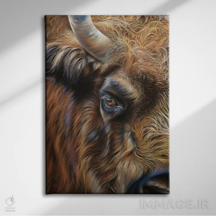 تابلو دکوراتیو حضور قدرتمند اثر النا کولوتوشا - نمای روبهرو روی دیوار