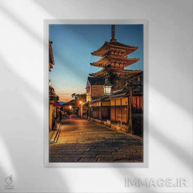 تابلو دکوراتیو شهر کیوتو اثر مانجیک پیکچرز - نمای قابدار سفید