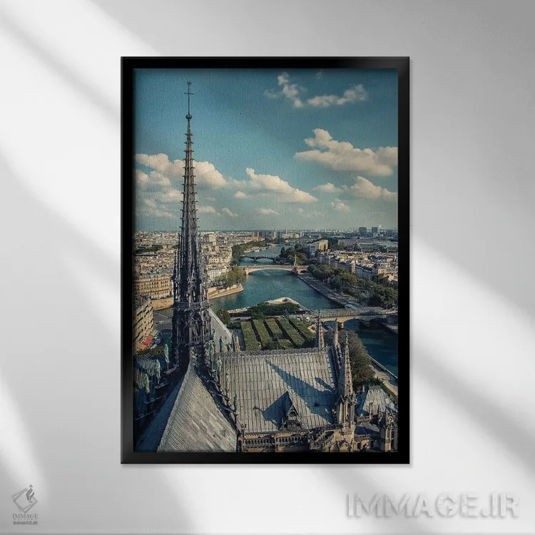 تابلو دکوراتیو سقف نوتردام اثر مانجیک پیکچرز - نمای قابدار مشکی