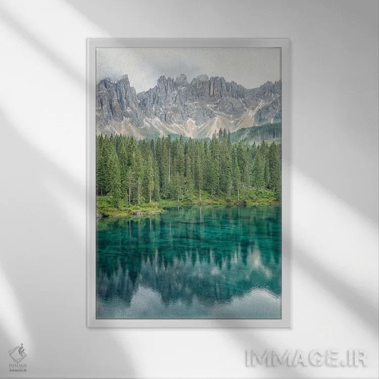 تابلو دکوراتیو دریاچه کاررسه اثر مانجیک پیکچرز - نمای قابدار سفید
