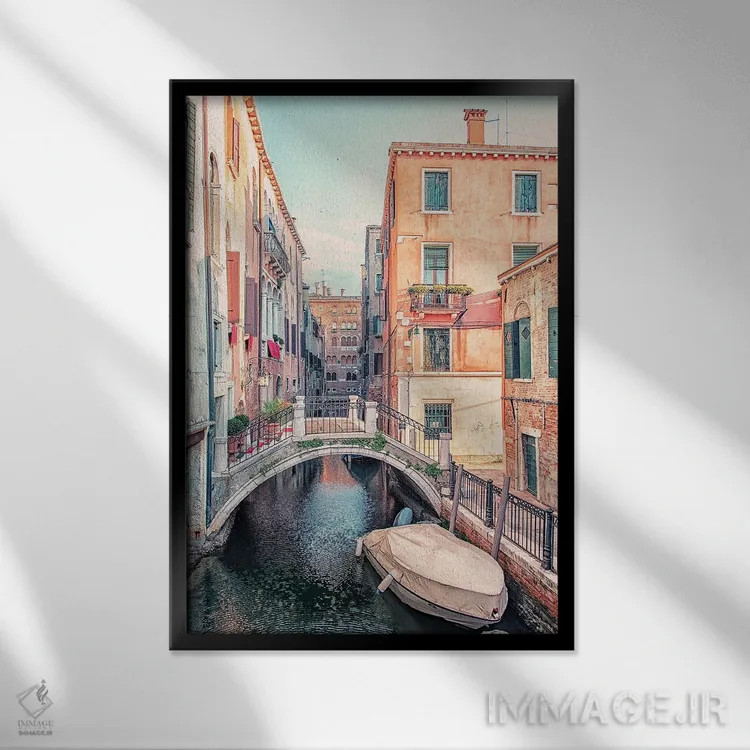تابلو دکوراتیو کانال ونیز اثر مانجیک پیکچرز - نمای قابدار مشکی