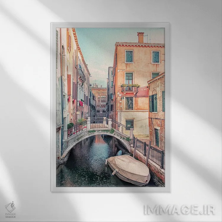 تابلو دکوراتیو کانال ونیز اثر مانجیک پیکچرز - نمای قابدار سفید
