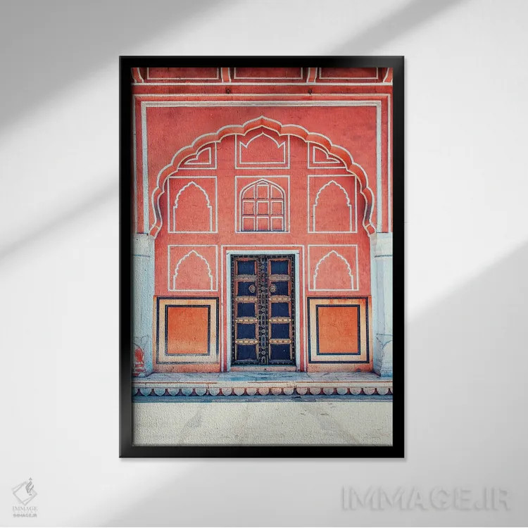 تابلو دکوراتیو درب هندی اثر مانجیک پیکچرز - نمای قابدار مشکی