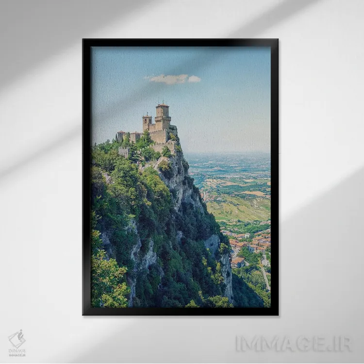 تابلو دکوراتیو جمهوری سن مارینو اثر مانجیک پیکچرز - نمای قابدار مشکی