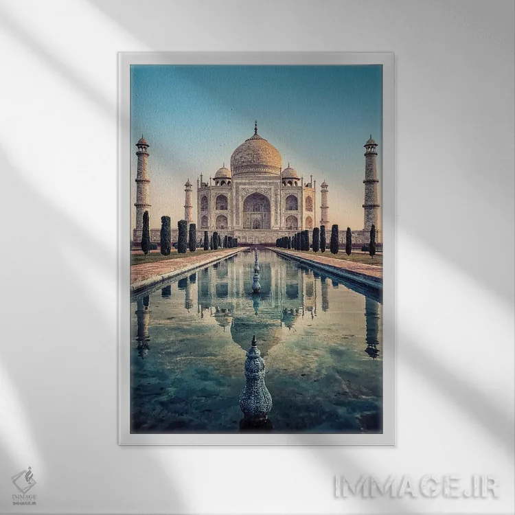 تابلو دکوراتیو زیبایی هندی اثر مانجیک پیکچرز - نمای قابدار سفید