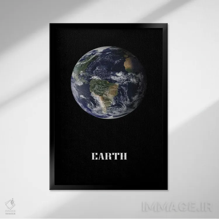 تابلو دکوراتیو زمین اثر مانجیک پیکچرز - نمای قابدار مشکی