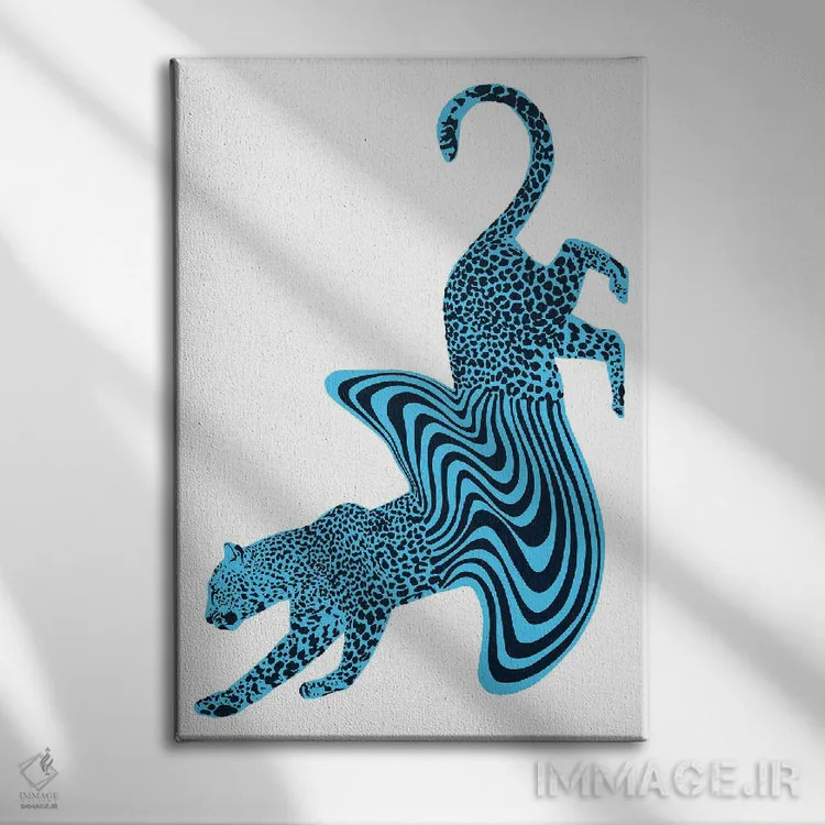 تابلو مینیمال یوزپلنگ ذوب شده آبی اثر الا مازور - نمای روبهرو روی دیوار