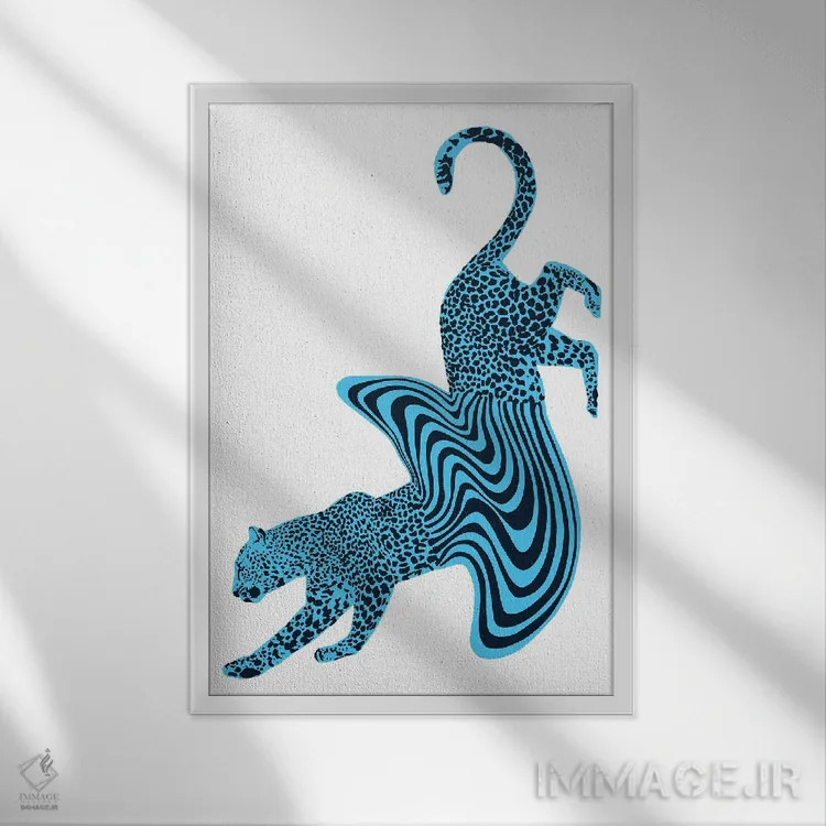 تابلو مینیمال یوزپلنگ ذوب شده آبی اثر الا مازور - نمای قابدار سفید