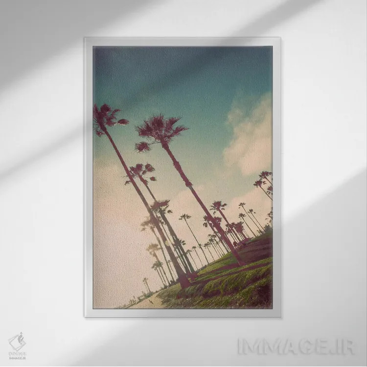 تابلو دکوراتیو تفریح ساحل ونیز اثر امیلی ناواس - نمای قابدار سفید