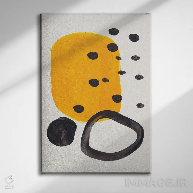 تابلو مینیمال حلقه خردلی رنگ اثر ان شیپ - نمای روبهرو روی دیوار