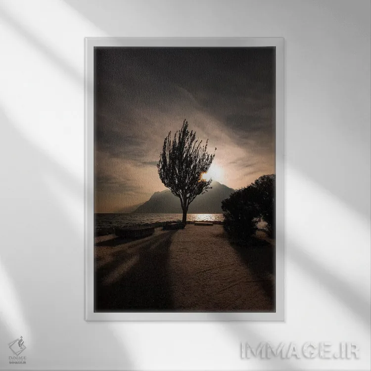 تابلو دکوراتیو دریاچه گاردا ۳ اثر انزو رومانو - نمای قابدار سفید