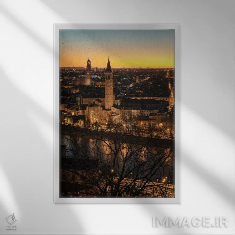 تابلو دکوراتیو ورونا II اثر انزو رومانو - نمای قابدار سفید