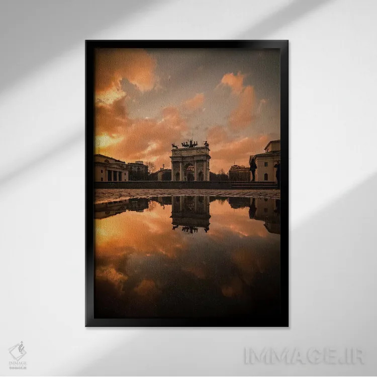 تابلو دکوراتیو غروب در طاق پیروزی میلان اثر انزو رومانو - نمای قابدار مشکی