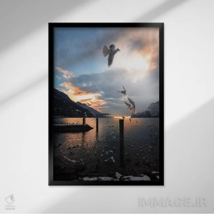 تابلو دکوراتیو توربوله اثر انزو رومانو - نمای قابدار مشکی