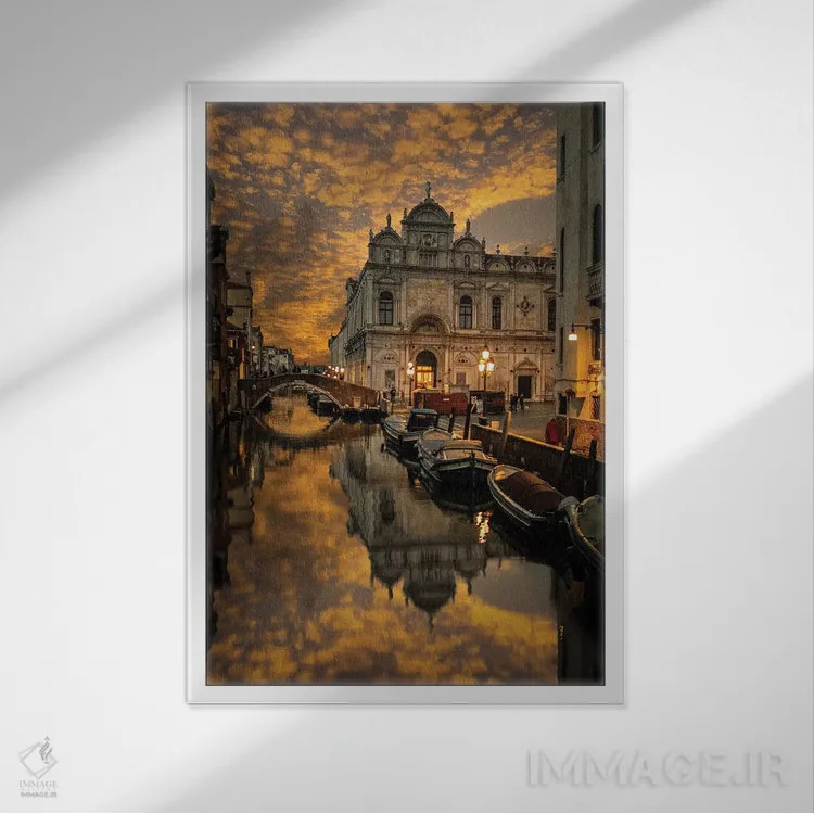 تابلو دکوراتیو روز بارانی در ونیز اثر انزو رومانو - نمای قابدار سفید