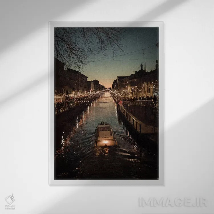 تابلو دکوراتیو ناویلی میلان اثر انزو رومانو - نمای قابدار سفید