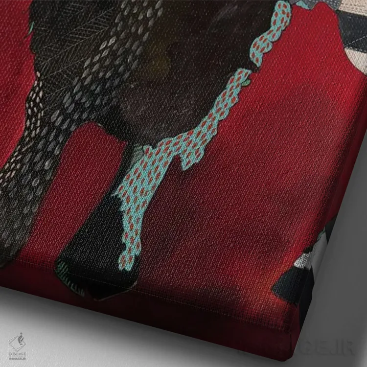 تابلو دکوراتیو گاومیش روی زمینه قرمز اثر امیلی رید - نمای نزدیک بافت بوم