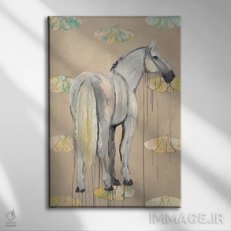 تابلو مدرن اسب با شاپرک ها اثر امیلی رید - نمای روبهرو روی دیوار