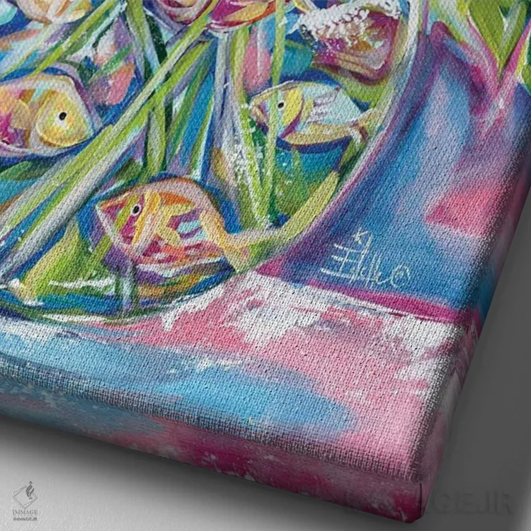 تابلو دکوراتیو گل ها و ماهی قرمز اثر استل گرنگس - نمای نزدیک بافت بوم