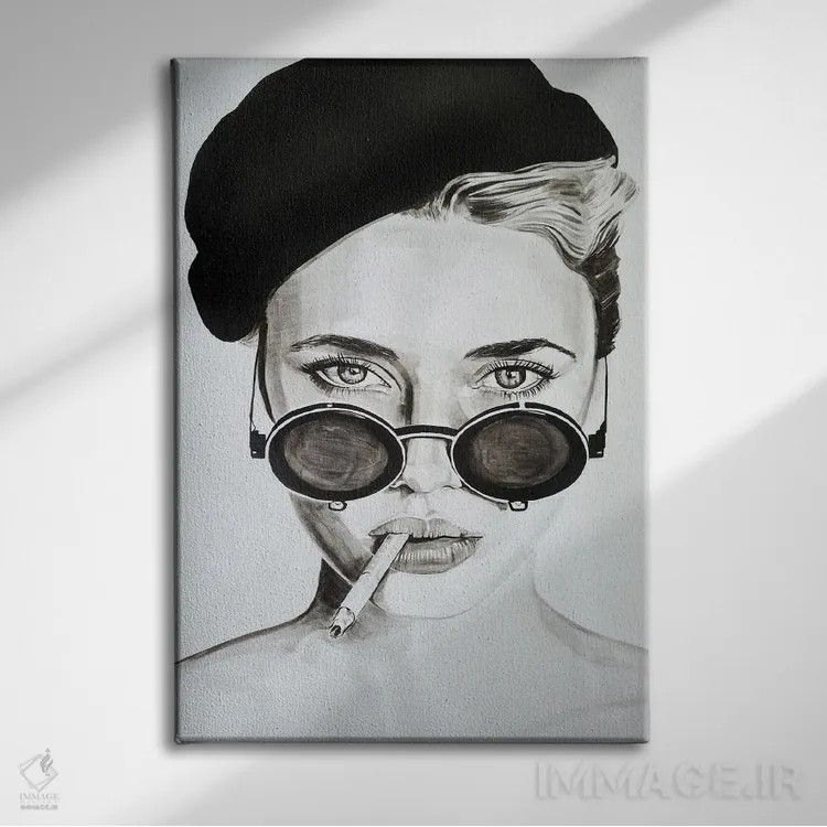 تابلو دکوراتیو عینک آفتابی صورتی من سیاه شد اثر گیل لبلو - نمای روبهرو روی دیوار
