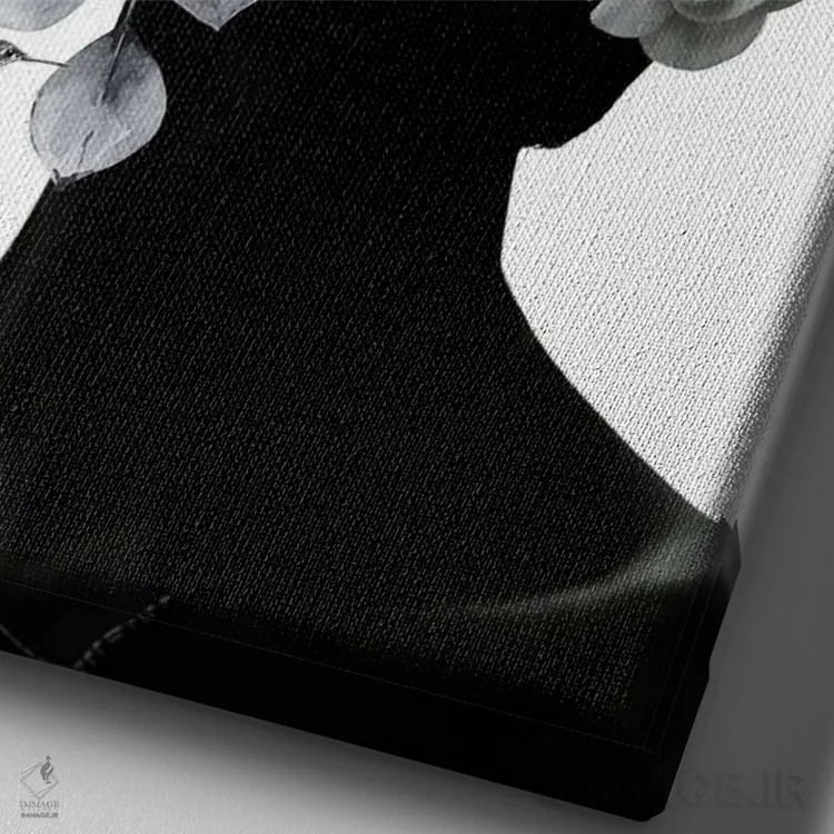 تابلو دکوراتیو کلاژ زیبایی سیاه اثر ادسون راموس - نمای نزدیک بافت بوم