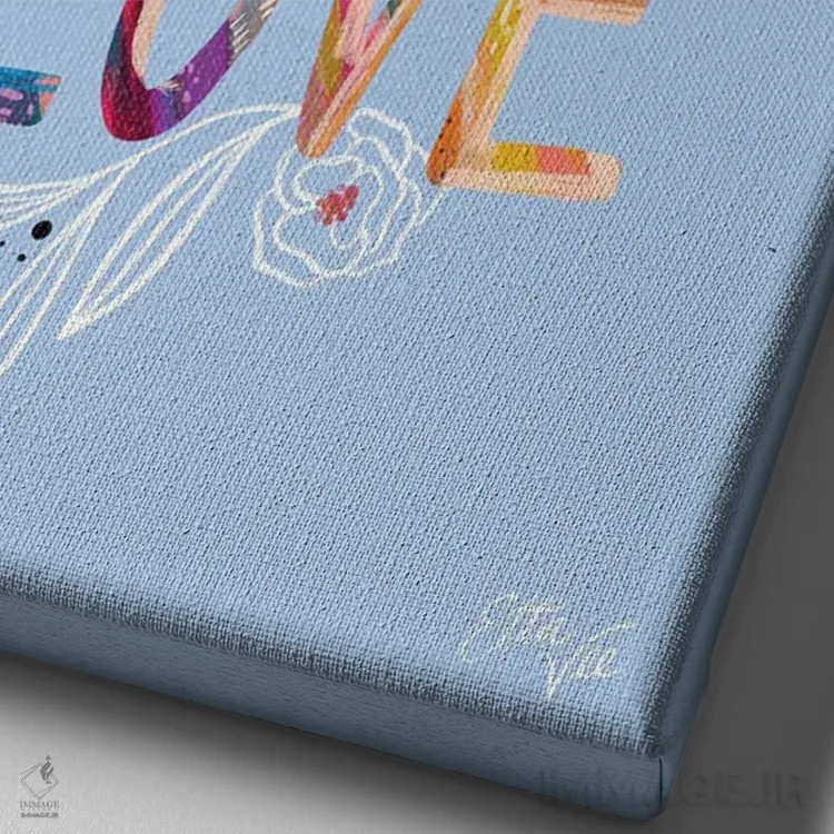 تابلو دکوراتیو همه چیز عشق است اثر اتاوی - نمای نزدیک بافت بوم