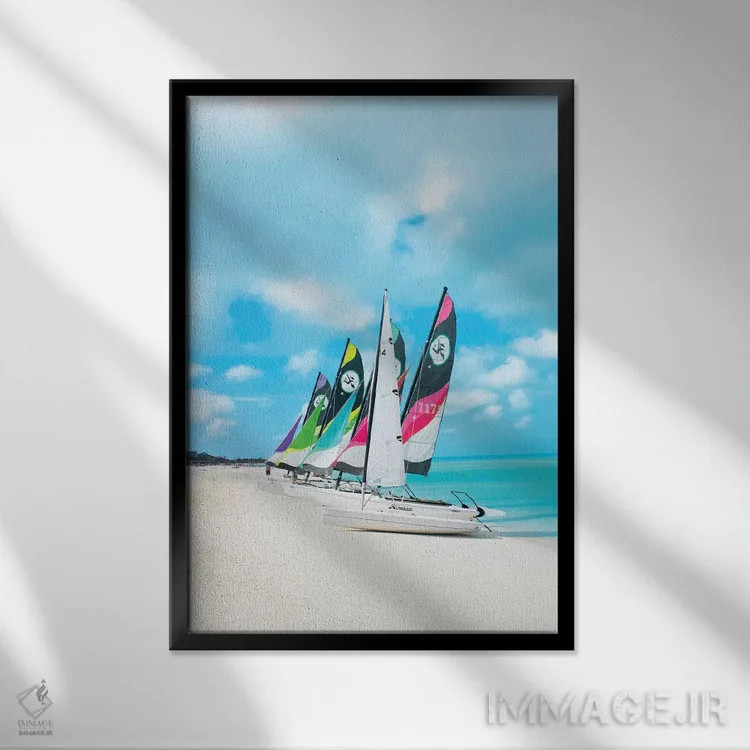 تابلو دکوراتیو قایق های رنگارنگ اثر ارین سامر - نمای قابدار مشکی