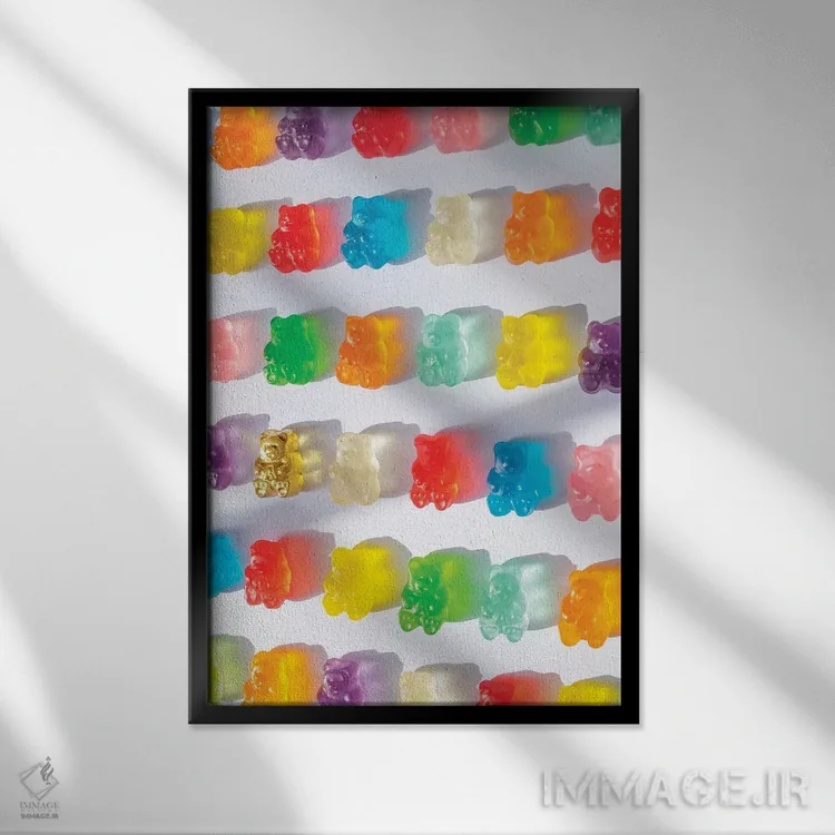 تابلو دکوراتیو آبنبات ژله ای شیشه نگاری اثر ارین سامر - نمای قابدار مشکی