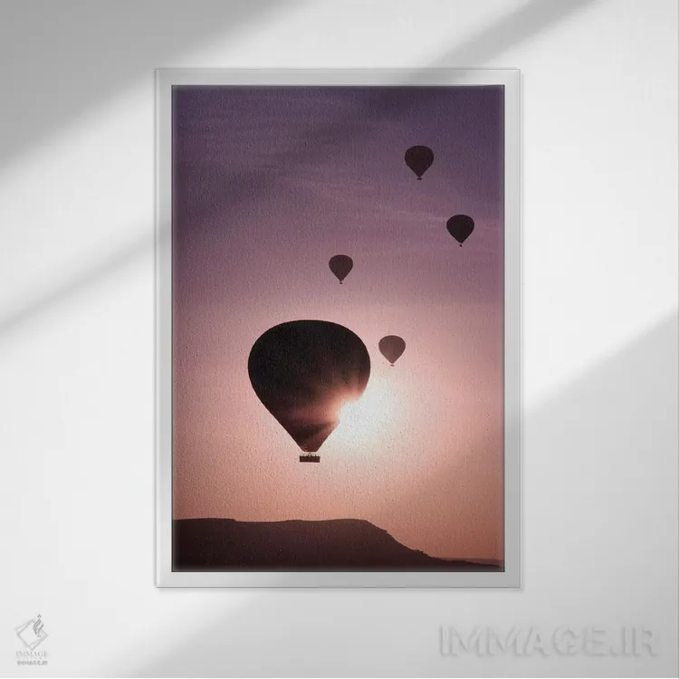 تابلو دکوراتیو ترکیه، آناتولی، کاپادوکیا، گورمه. بالن های هوای گرم در حال… اثر امیلی ویلسون - نمای قابدار سفید