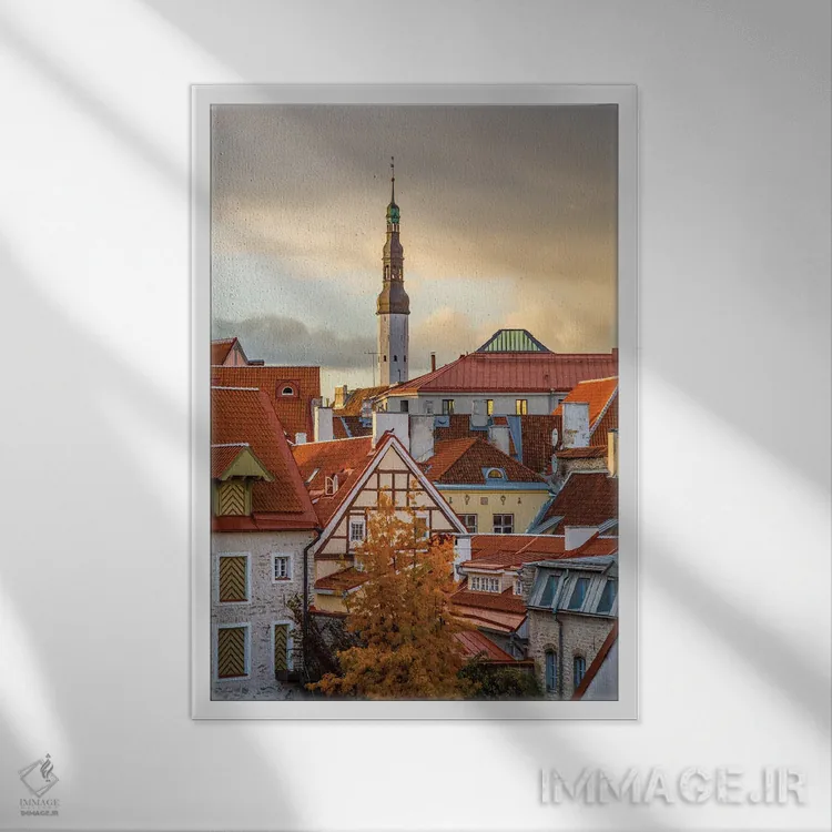 تابلو دکوراتیو کشورهای بالتیک، استونی، تالین. بام های نزدیک دیوارهای شهر اثر امیلی ویلسون - نمای قابدار سفید