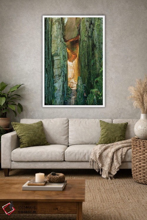 تابلو دکوراتیو سوئد، استان بوهوسلان. مسیری میان صخره های گوه ای نزدیک اود… اثر امیلی ویلسون - D1W