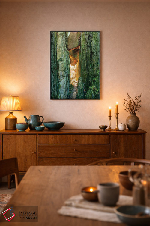 تابلو دکوراتیو سوئد، استان بوهوسلان. مسیری میان صخره های گوه ای نزدیک اود… اثر امیلی ویلسون - D6B