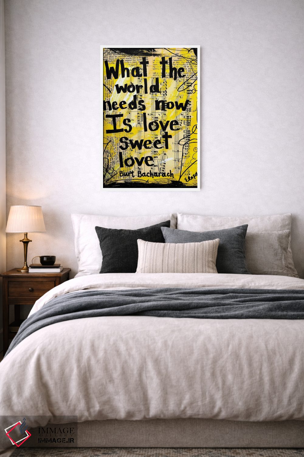 تابلو دکوراتیو جهان به عشق نیاز دارد اثر الکسا بانکرافت - D5W