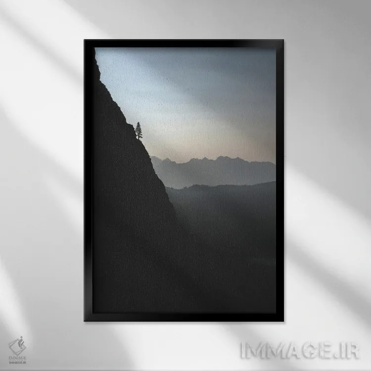 تابلو دکوراتیو فیل چهارم اثر دیزاین فابریکن - نمای قابدار مشکی