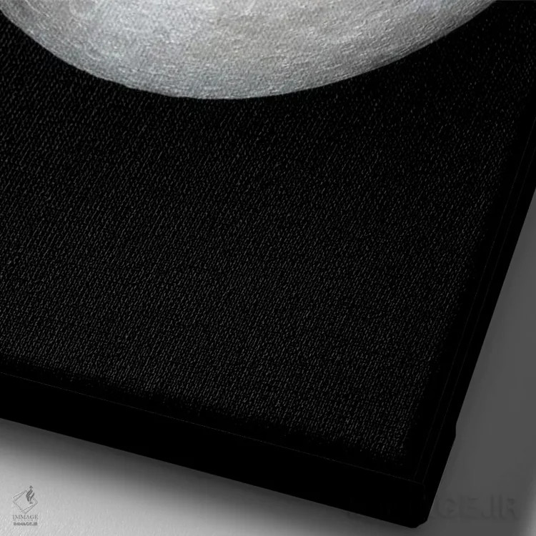 تابلو دکوراتیو ماه اثر دیزاین فابریکن - نمای نزدیک بافت بوم