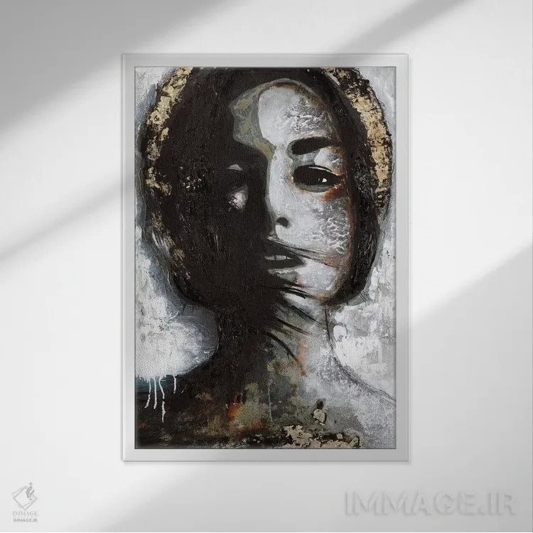 تابلو دکوراتیو مادونای طلایی اثر دیزاین فابریکن - نمای قابدار سفید