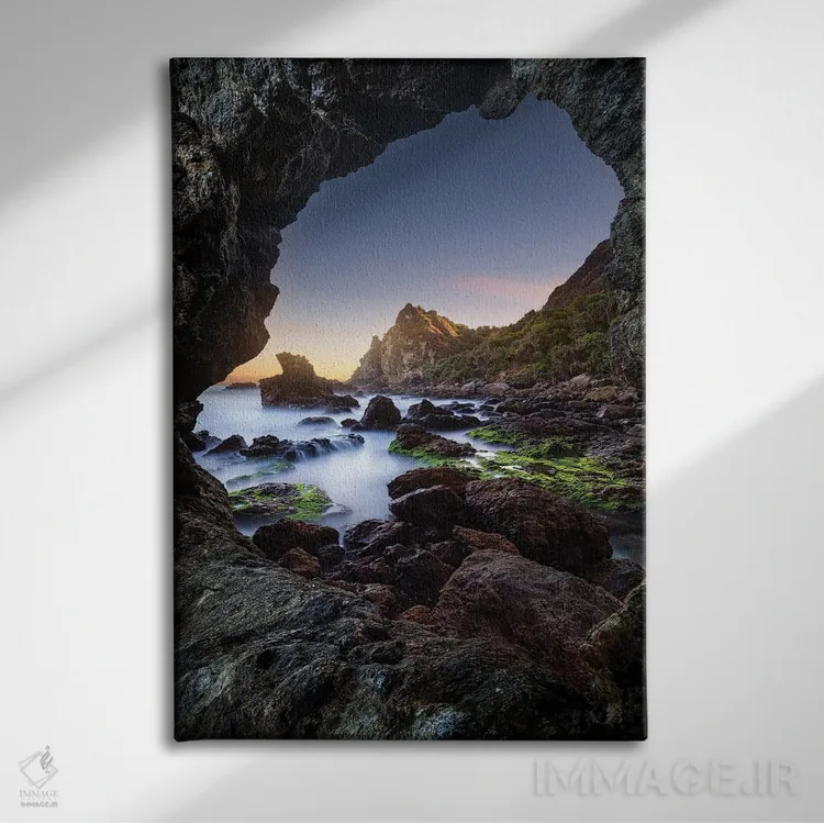 تابلو دکوراتیو قاب شده اثر فابیو آنتنور - نمای روبهرو روی دیوار